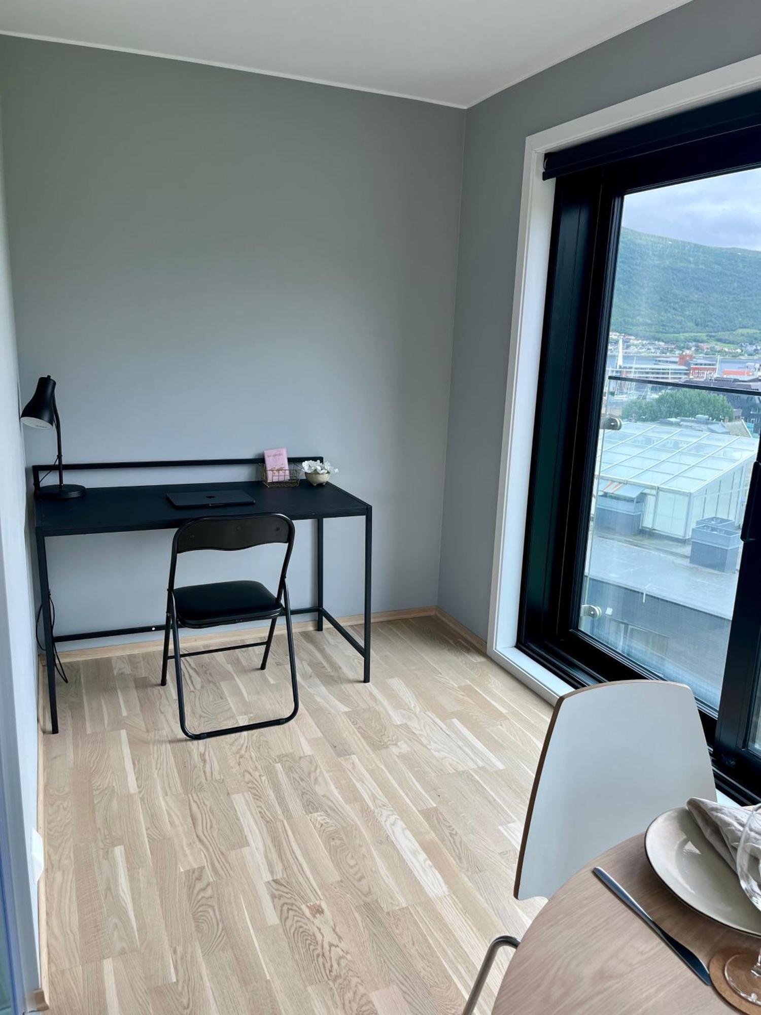 City Center 7Th Floor Apartement With Beautiful View Tromsø Extérieur photo