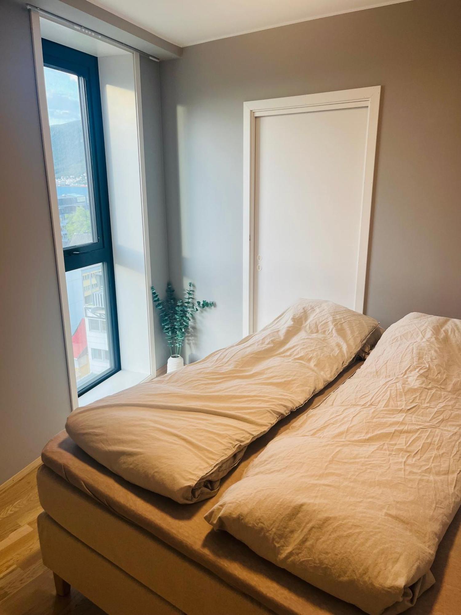 City Center 7Th Floor Apartement With Beautiful View Tromsø Extérieur photo